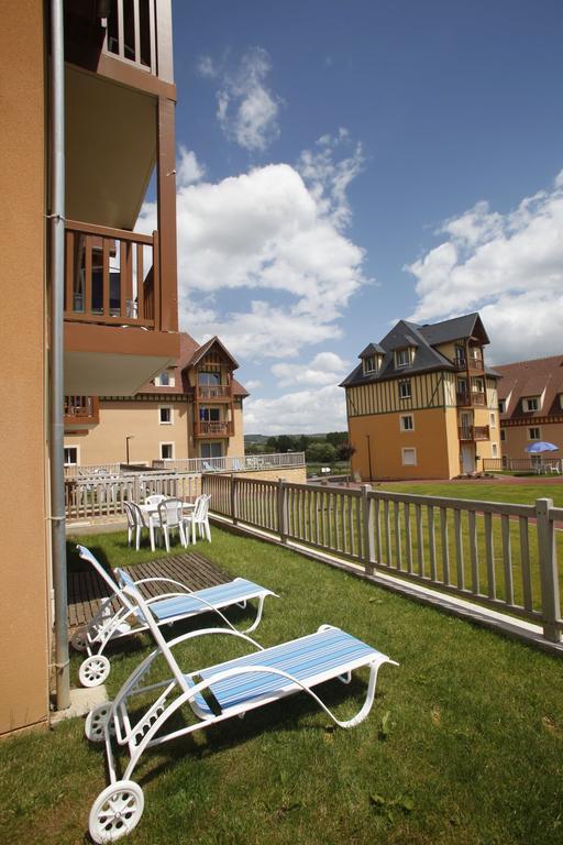 Residence Odalys La Ferme De Deauville Exterior foto